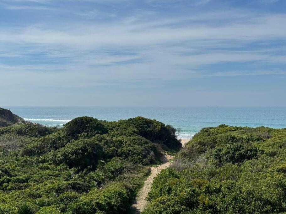 Low Tide At No 35 St Francis Bay Exterior photo